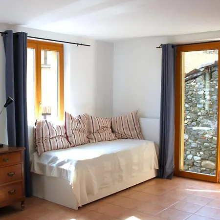 Casa Al Sasso بيت للعطل *
